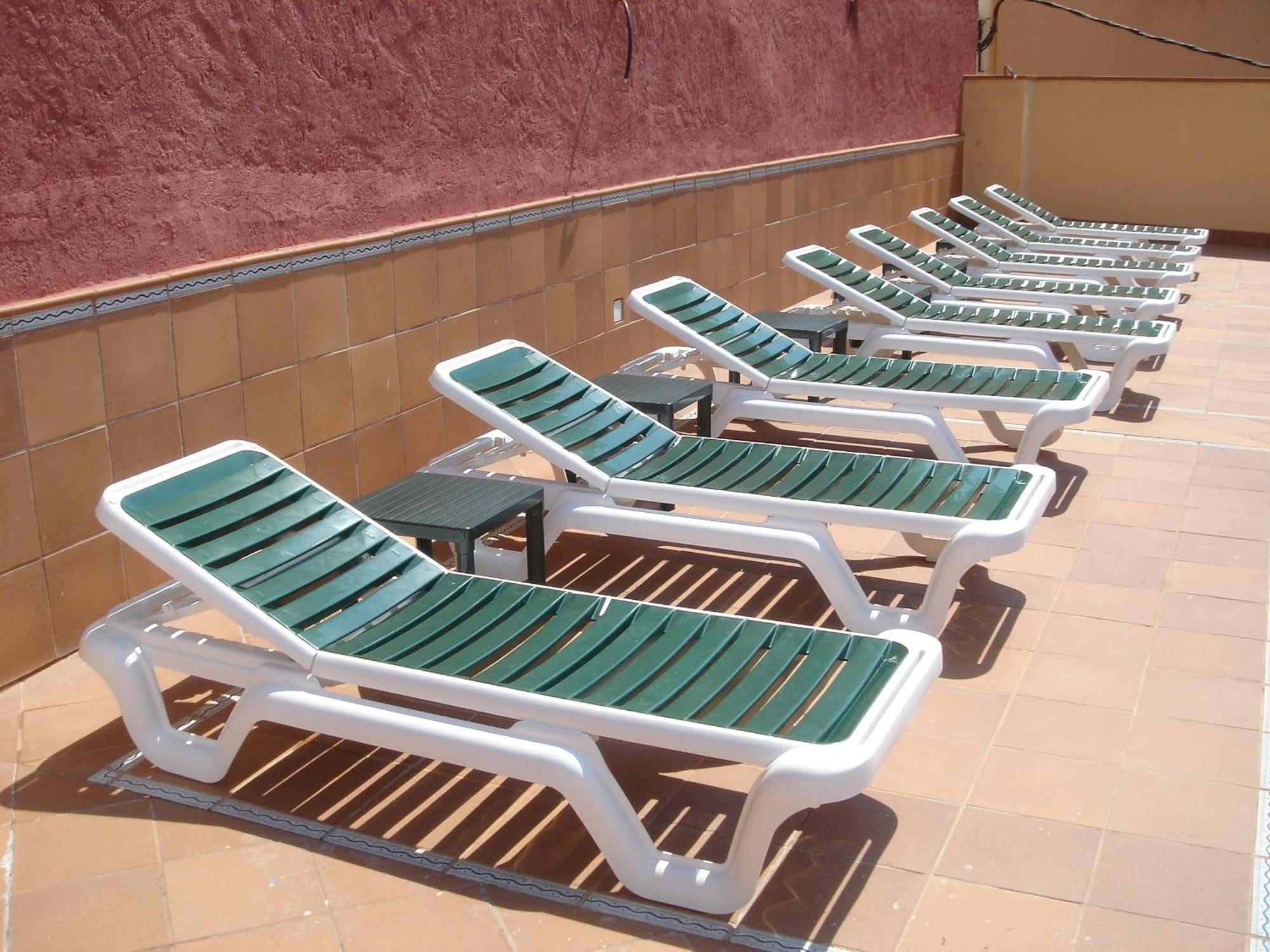 Hotel Rom Familiar Rosas
